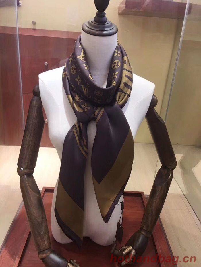 Louis Vuitton Scarf LVS00123